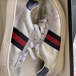 Little kids Gucci shoes